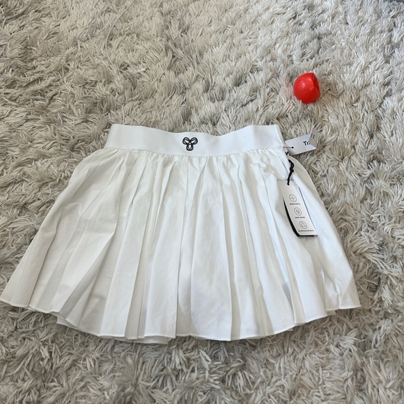 TNA Tennis Pro Skirt - Picture 2 of 8